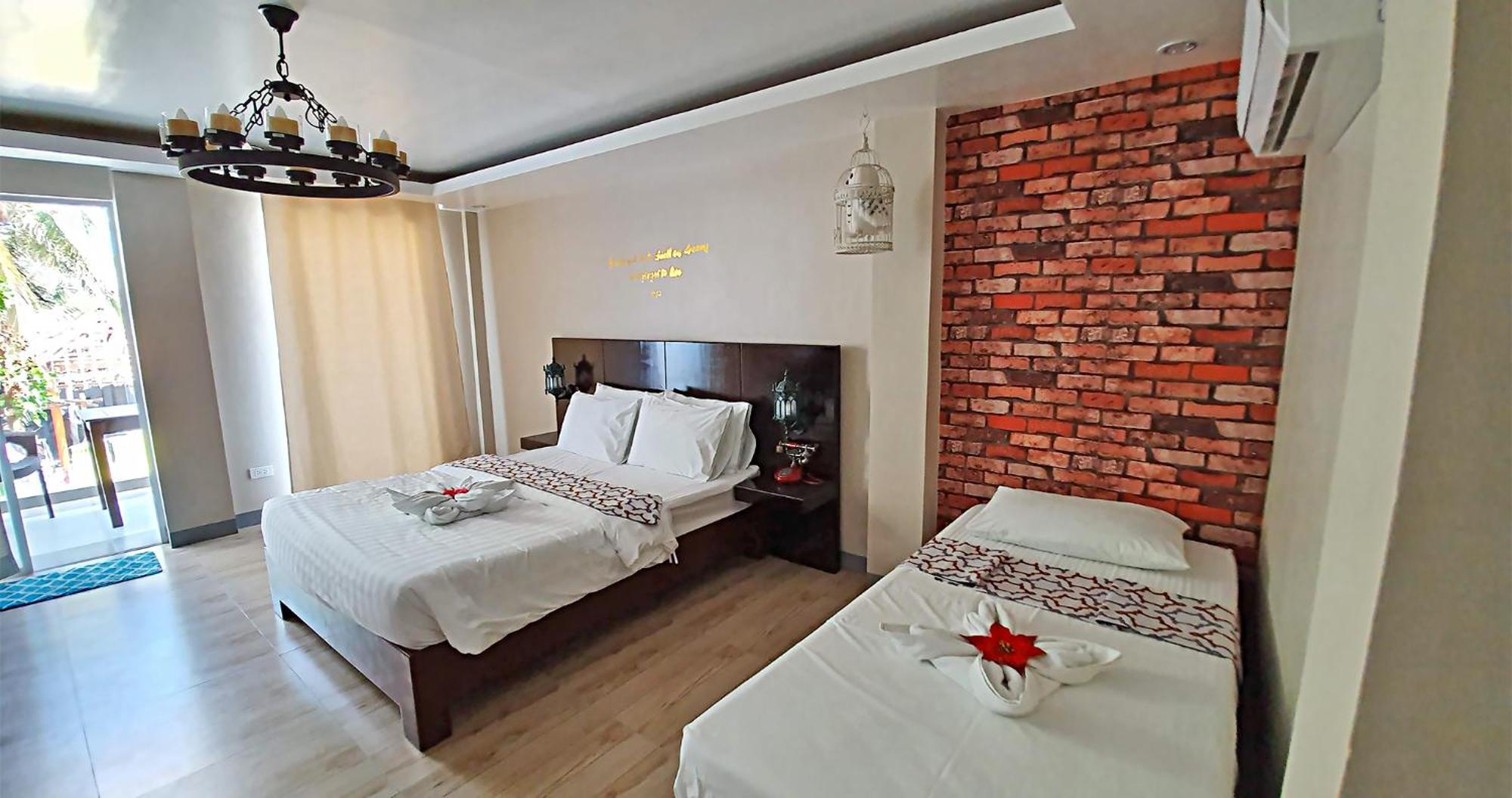 Casa Almarenzo Bed & Breakfast Bolinao Ngoại thất bức ảnh