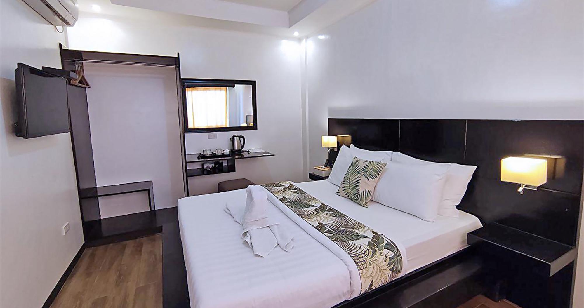 Casa Almarenzo Bed & Breakfast Bolinao Ngoại thất bức ảnh