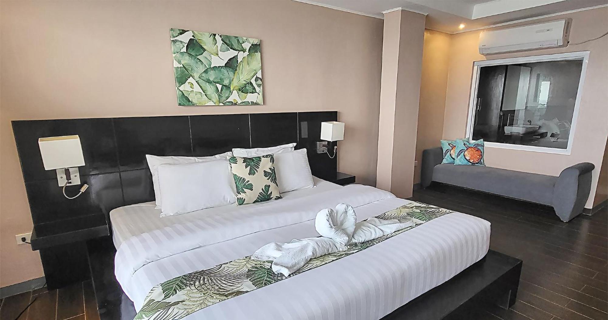 Casa Almarenzo Bed & Breakfast Bolinao Ngoại thất bức ảnh