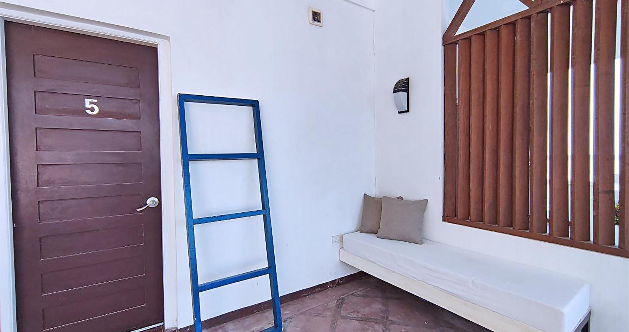 Casa Almarenzo Bed & Breakfast Bolinao Ngoại thất bức ảnh