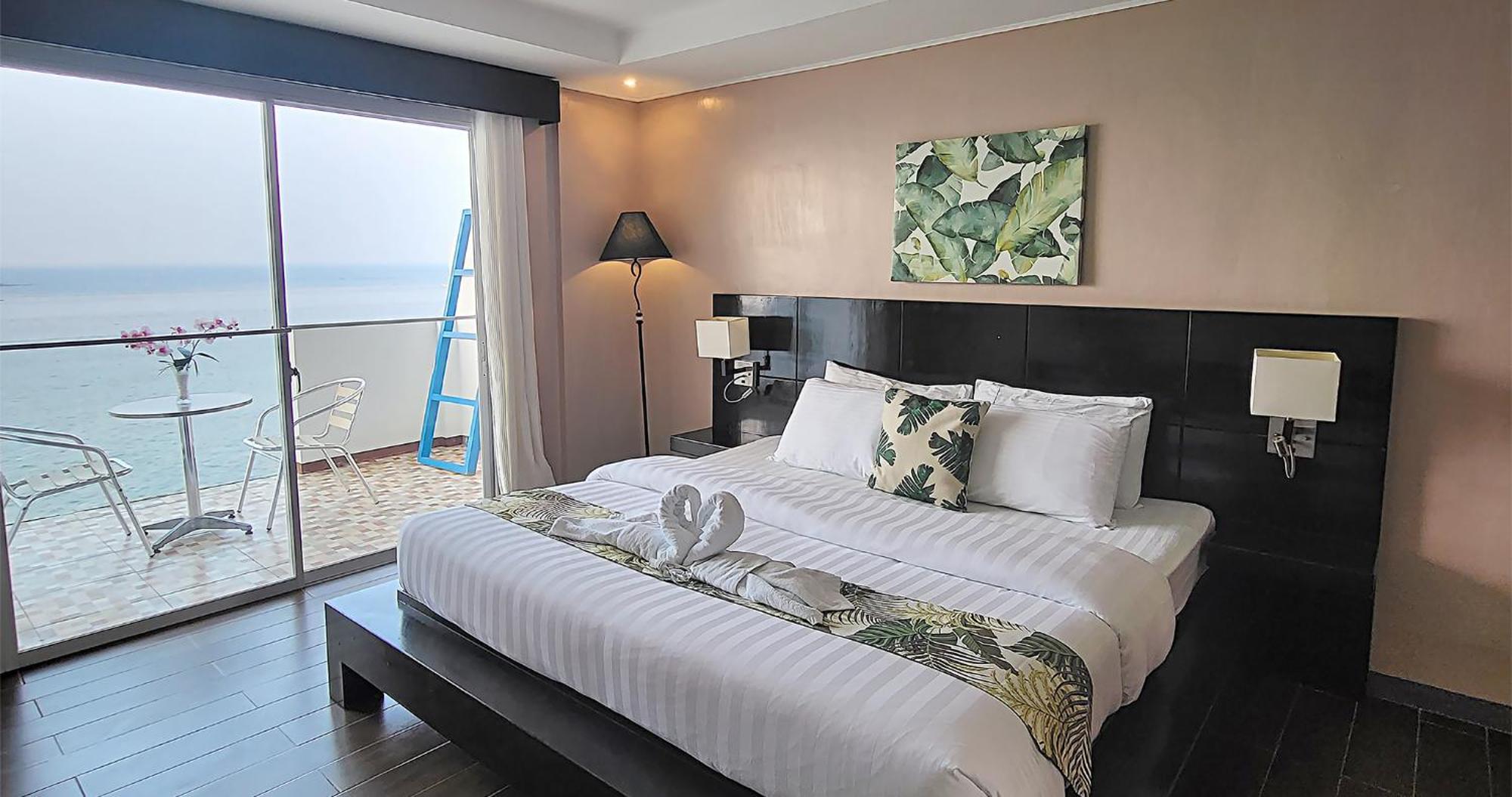Casa Almarenzo Bed & Breakfast Bolinao Ngoại thất bức ảnh