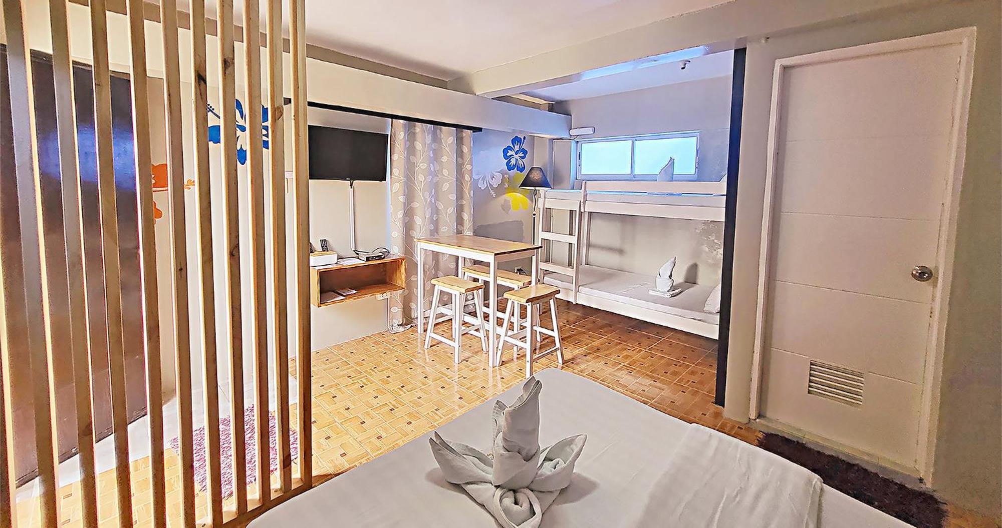 Casa Almarenzo Bed & Breakfast Bolinao Ngoại thất bức ảnh